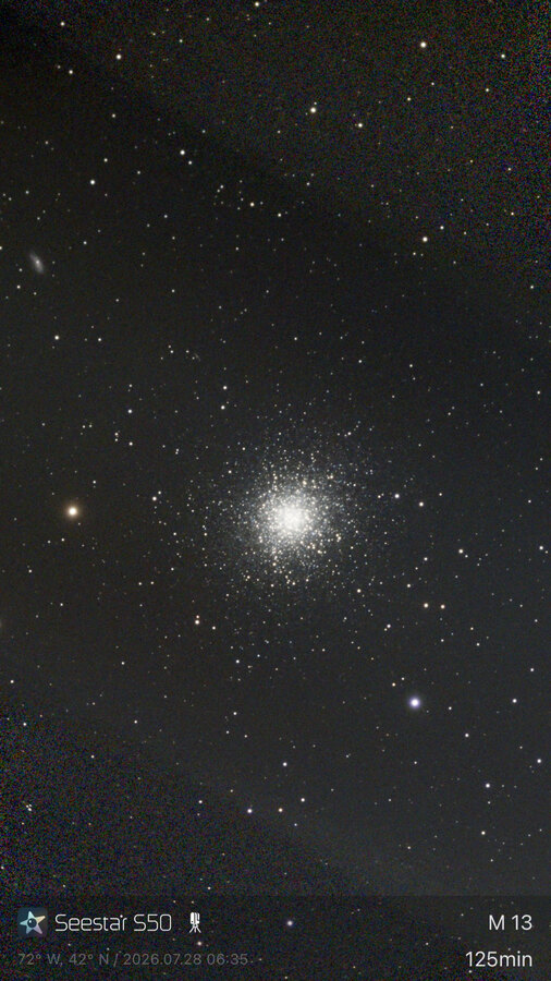 Long-exposure view of M13